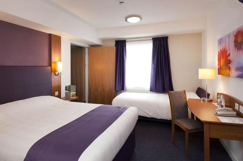 Premier Inn Ланкастер Екстер'єр фото